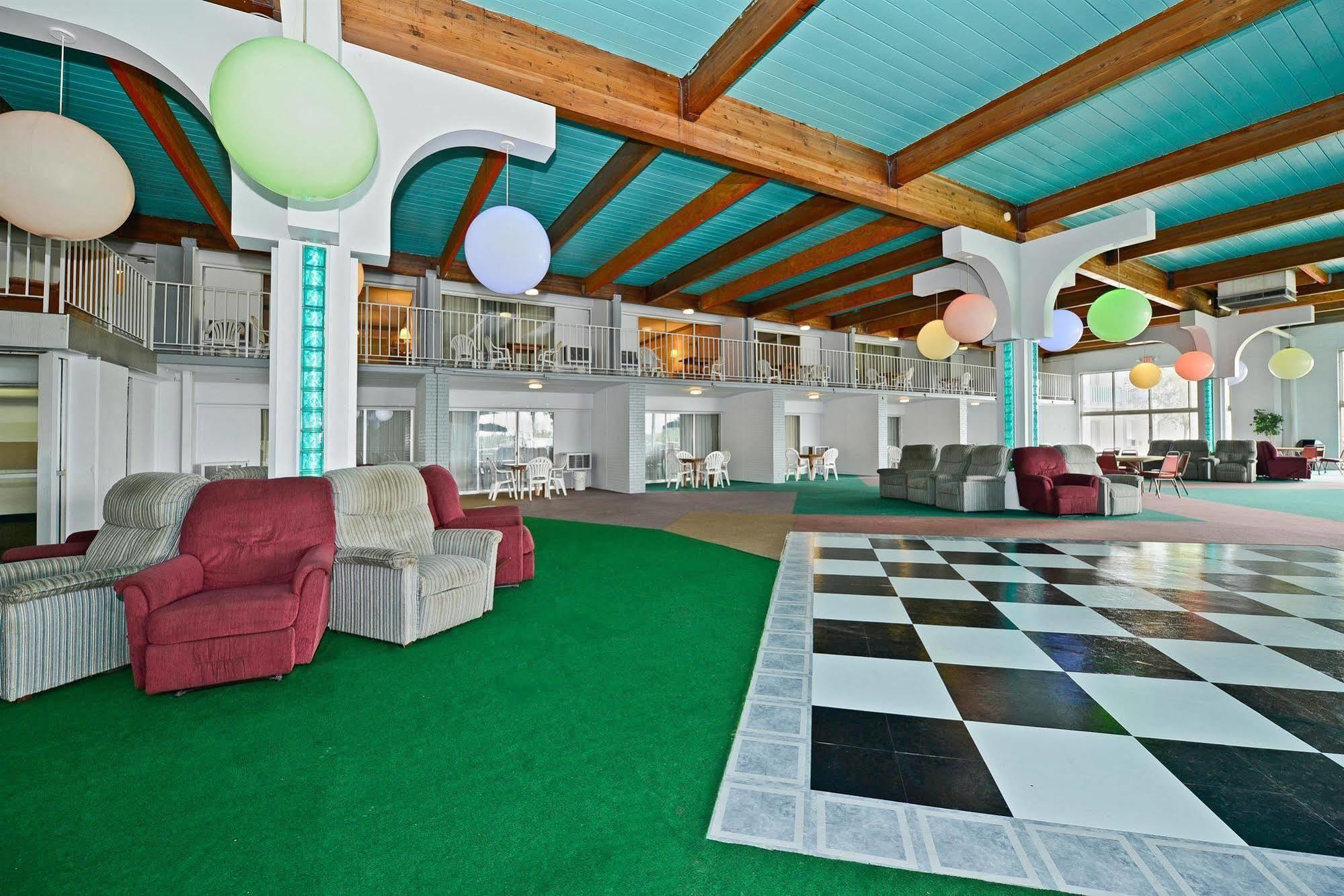 Howard Johnson By Wyndham Saint Joseph Benton Harbor Interno foto